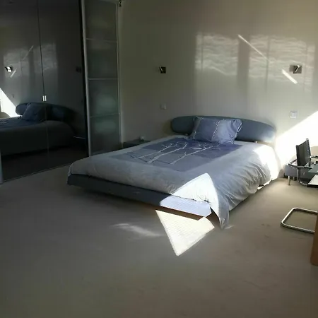 בית הארחה Loft Zen בורדו